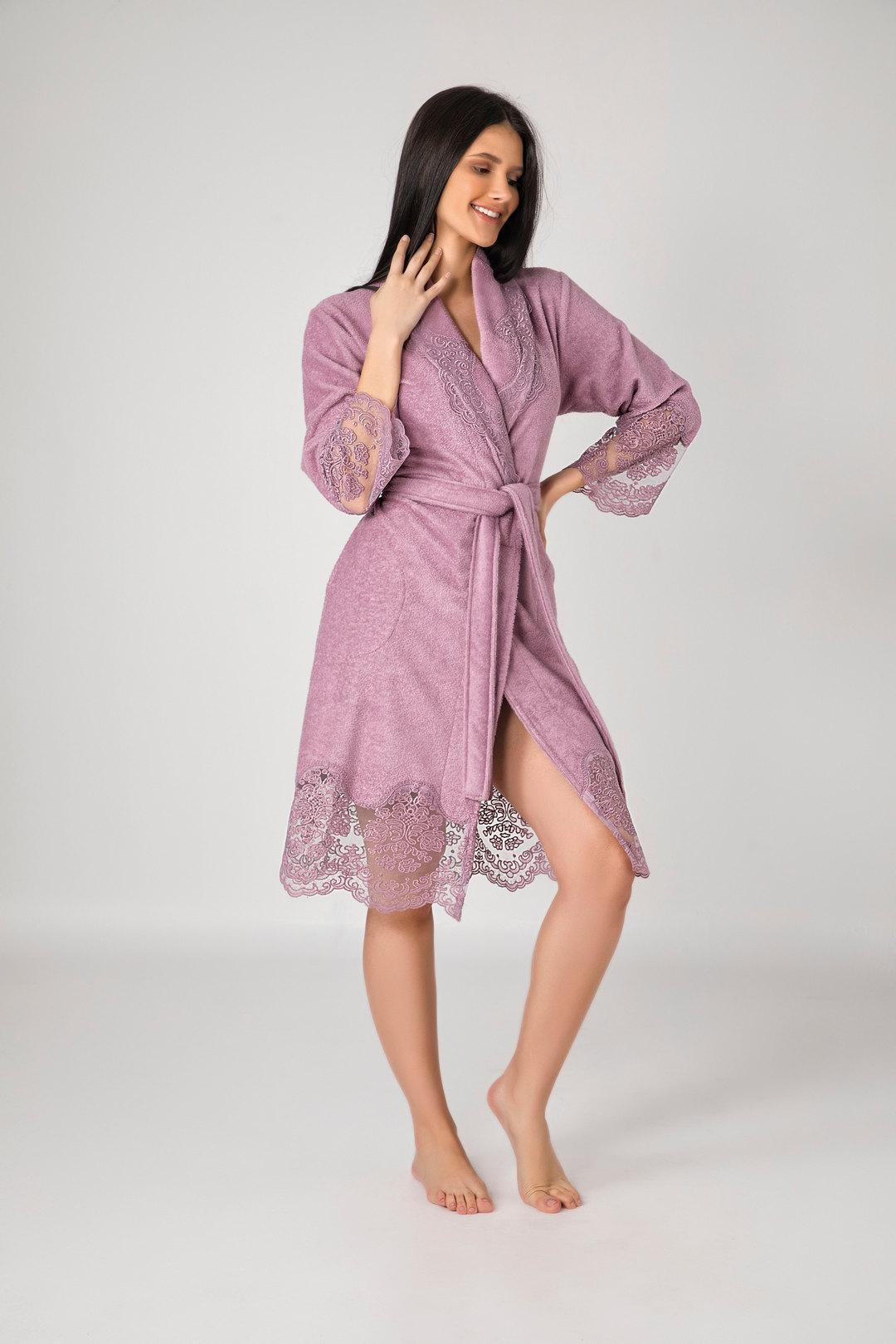 Женский маxровый халат с кружевом на рукавах Purple
